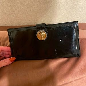 Authentic vintage Gucci Hysteria Continental Patented Leather Black Wallet